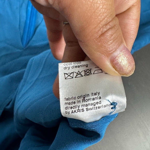 Akris Punto Cream Mulberry Silk Blouse - Picture 7 of 9